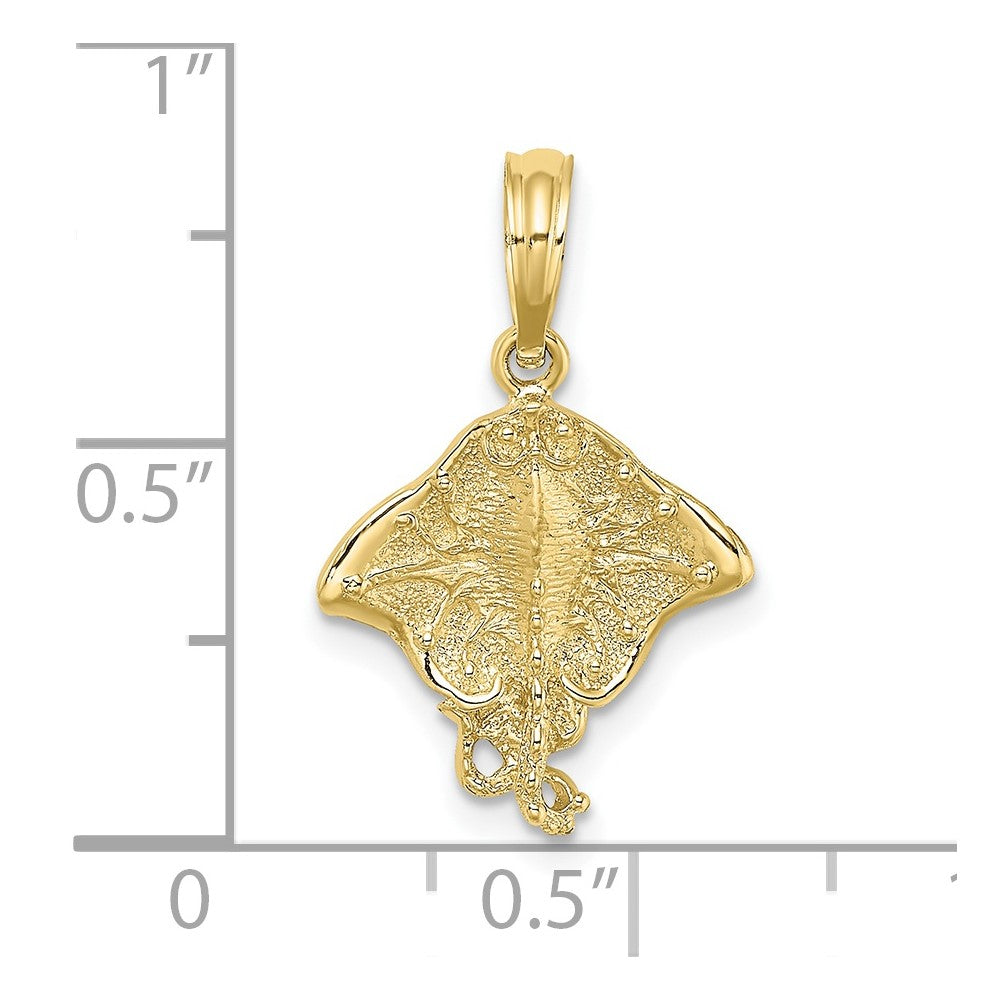10K 2-D Stingray Charm