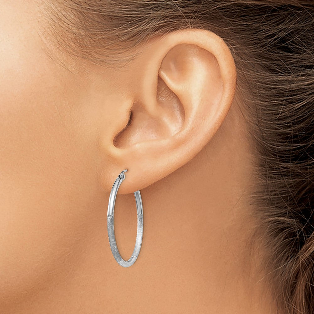 10k White Gold Satin and Diamond-cut 2mm Round Hoop Earrings