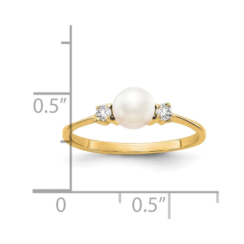 10K 5mm FW Cultured Pearl A Diamond ring