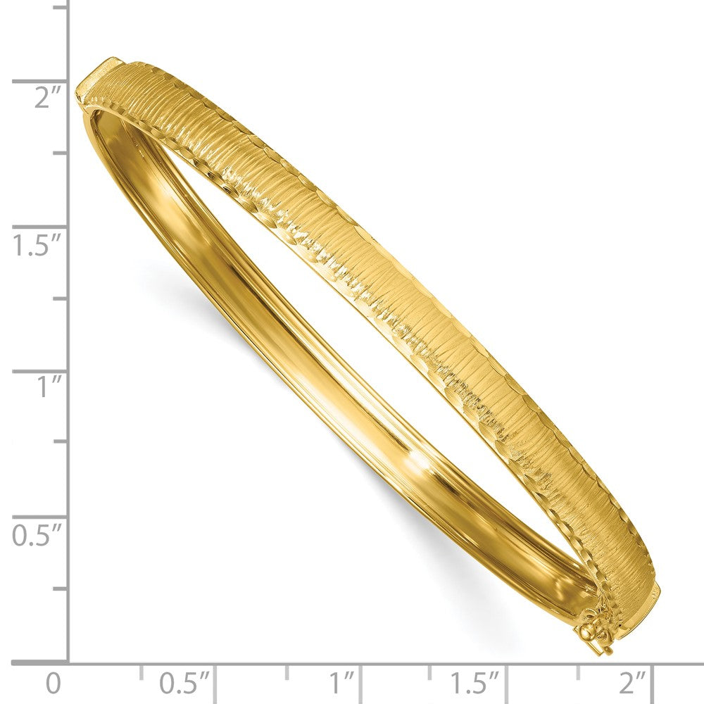 14k Polished Diamond-cut Textured Hinged 5.25mm Bangle Bracelet