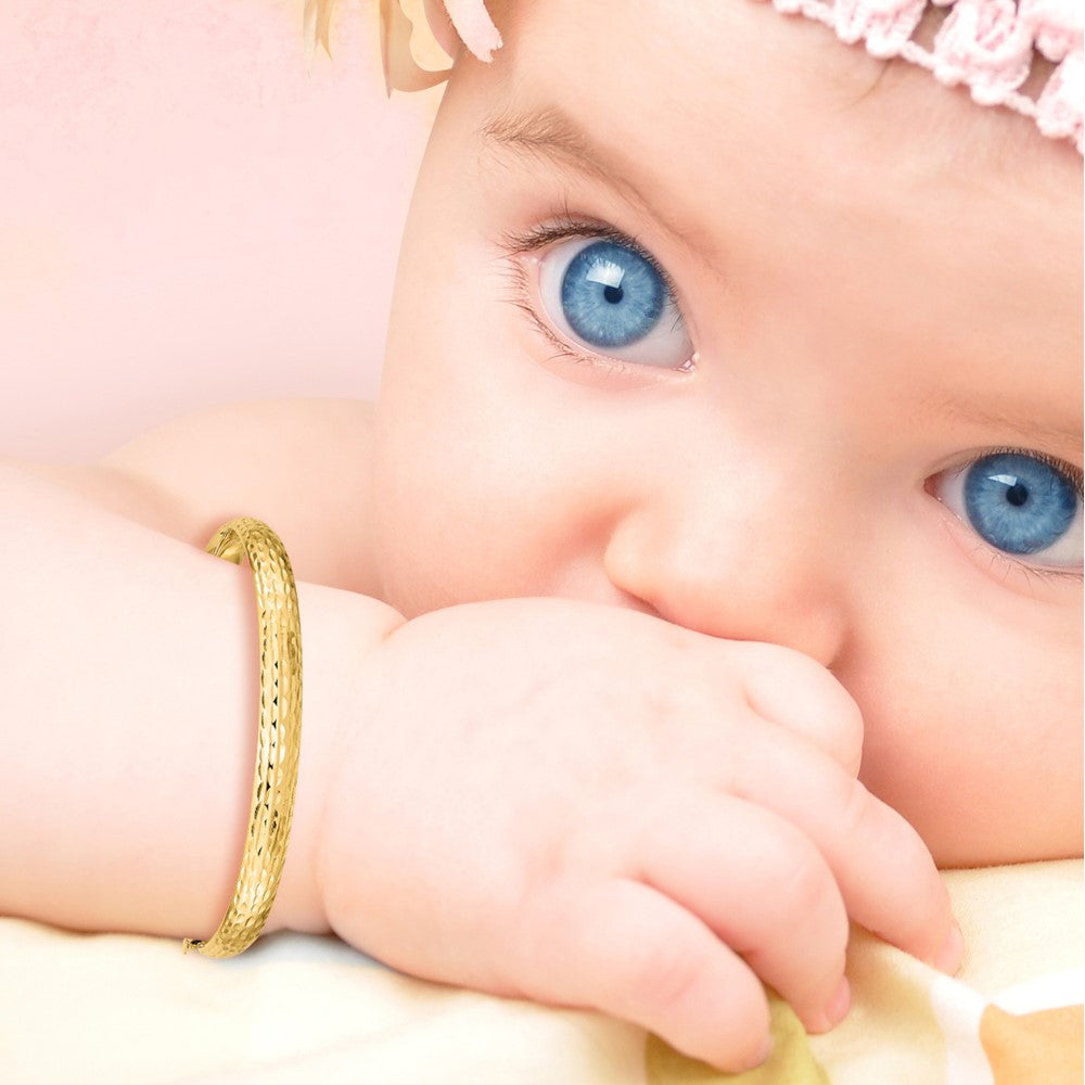 14k Madi K Kids Polished Diamond-cut 5mm Hinged Child's Bangle