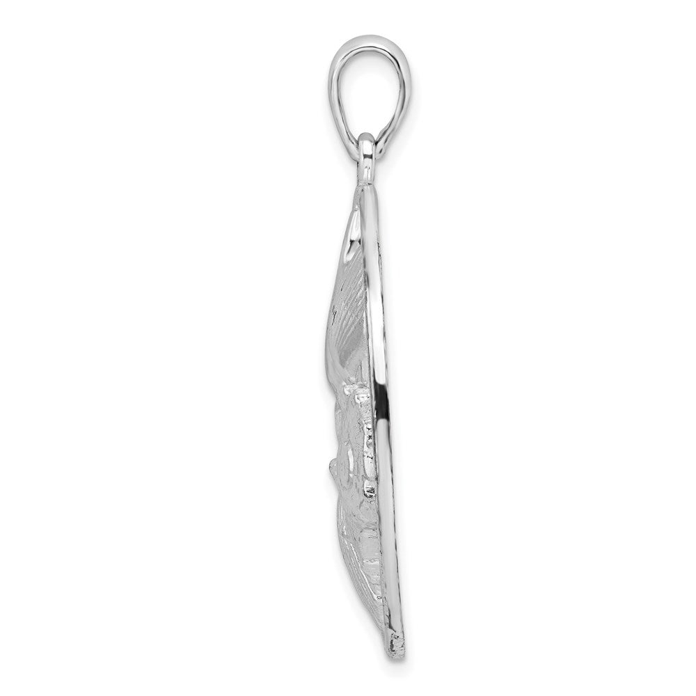 Sterling Silver Polished Shells in Circle Pendant