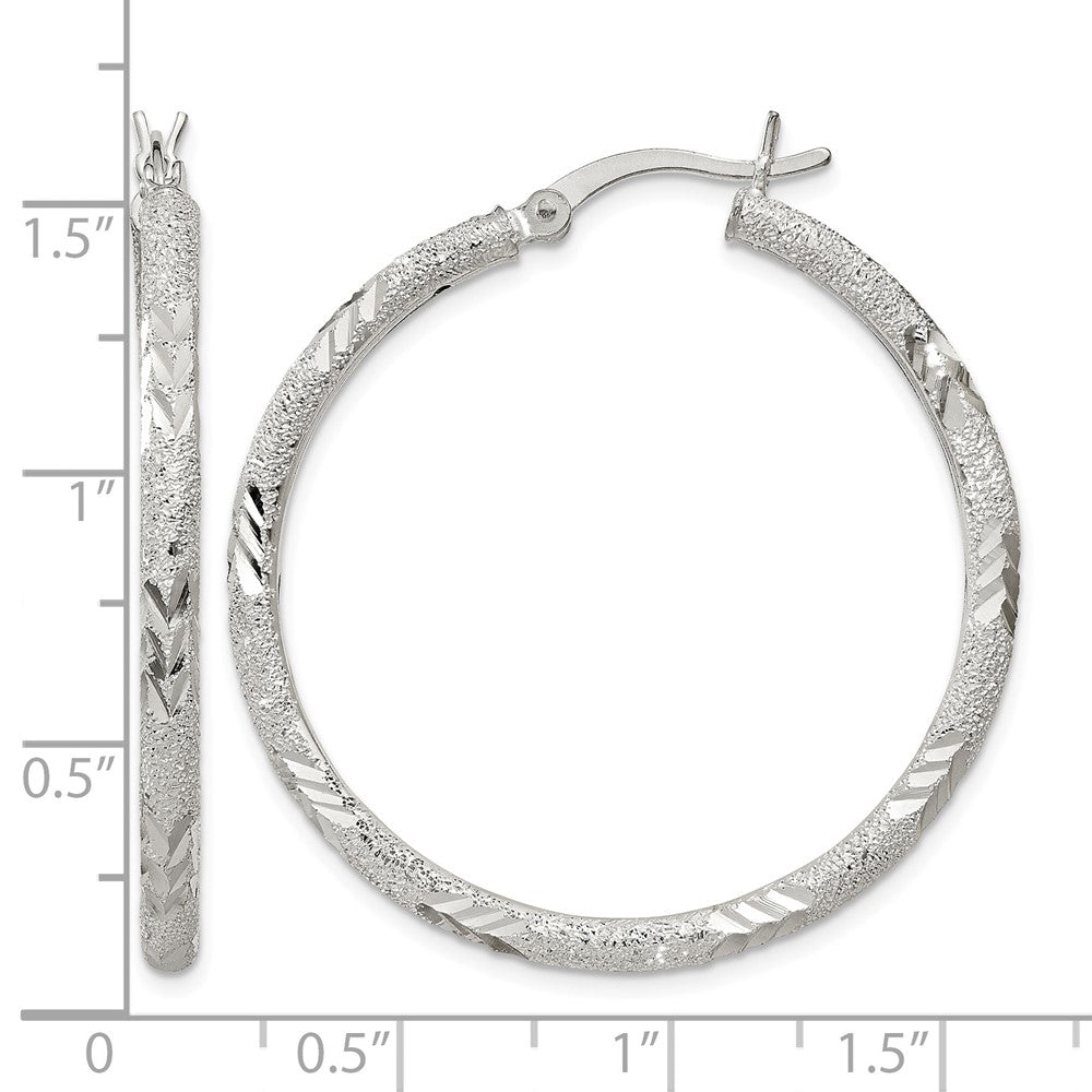 Sterling Silver 2.5mm Diamond-cut Laser-cut Hinged Hoop Earrings