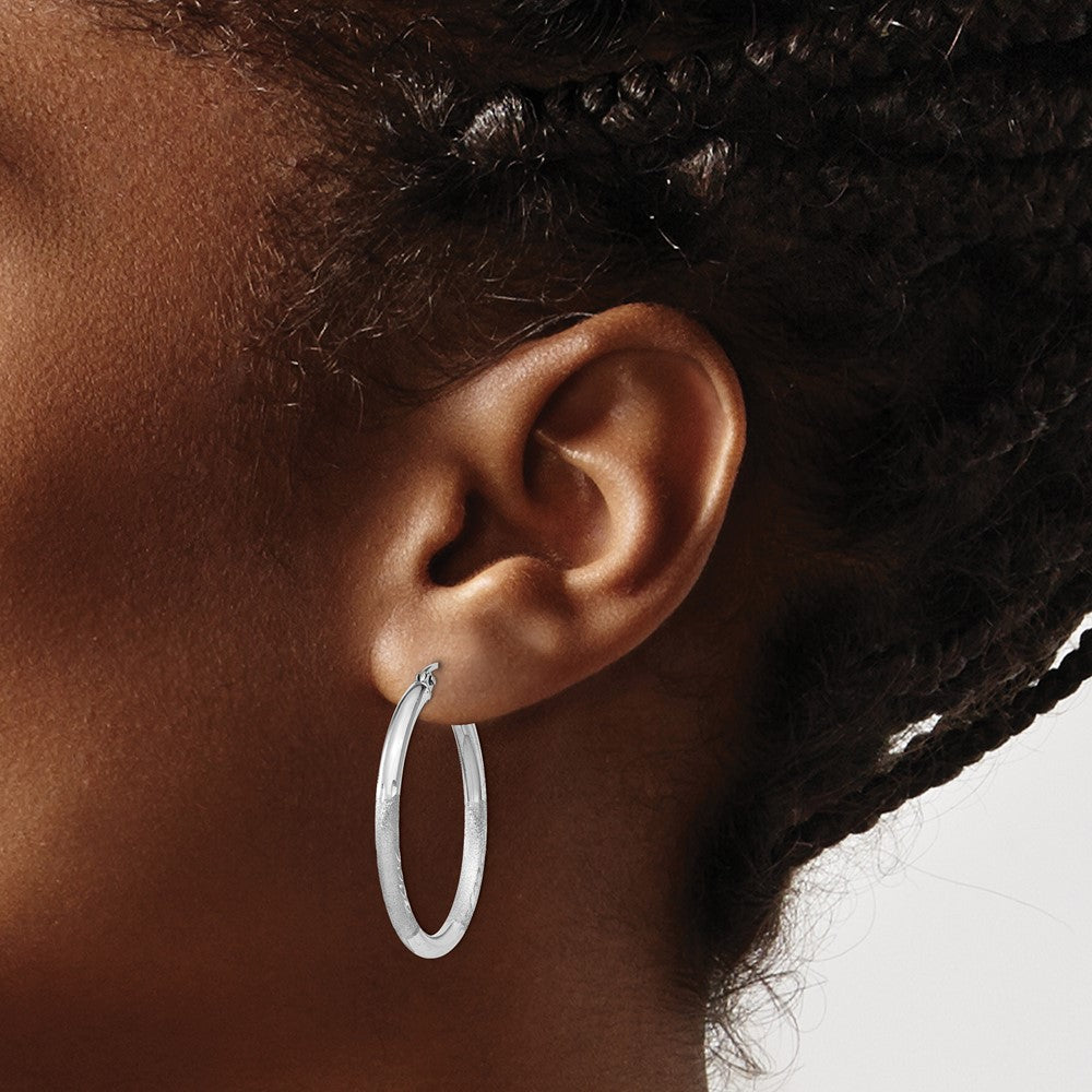 Sterling Silver Rhod-plated 2.5mm Polished/Satin Diamond-cut Hoop Earrings