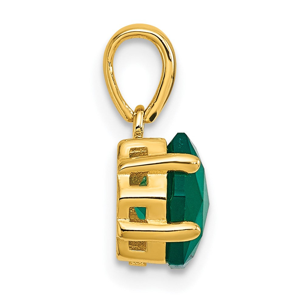 Sterling Silver Gold-tone Green Chalcedony Pendant