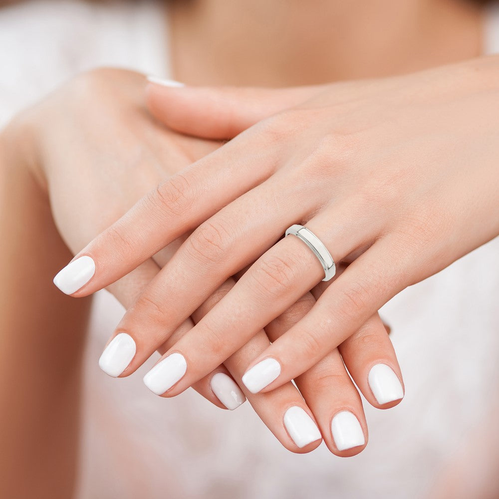 Sterling Silver 4mm Flat w/ Step Edge Band
