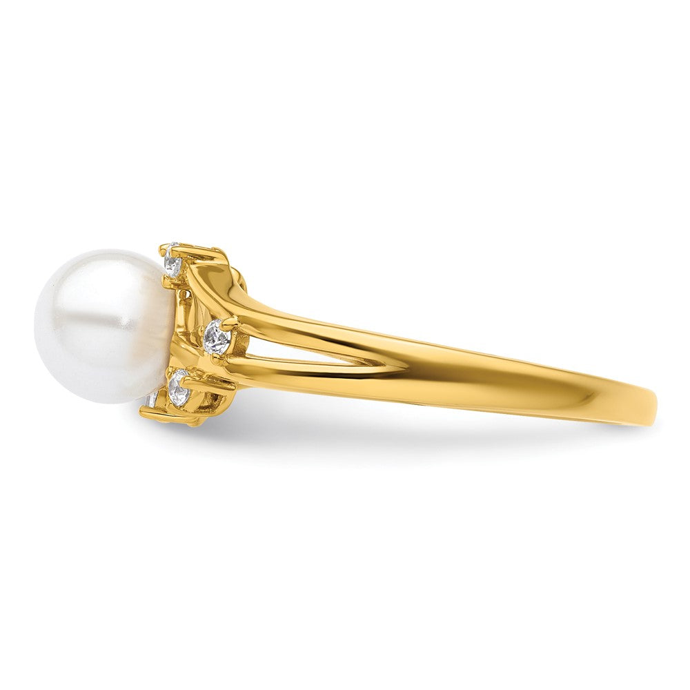 14K Polished Diamond and Pearl Fashion Ring