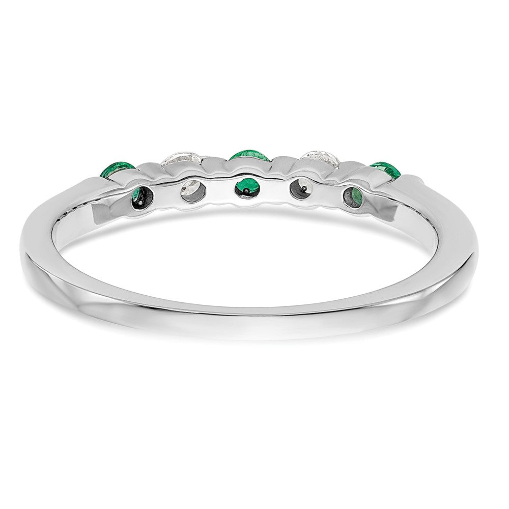 14k White Gold Diamond w/Emerald Band