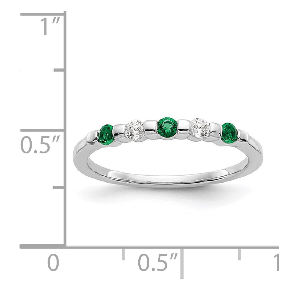 14k White Gold Diamond w/Emerald Band