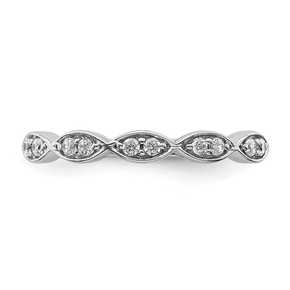 14k White Gold Fancy Diamond Band