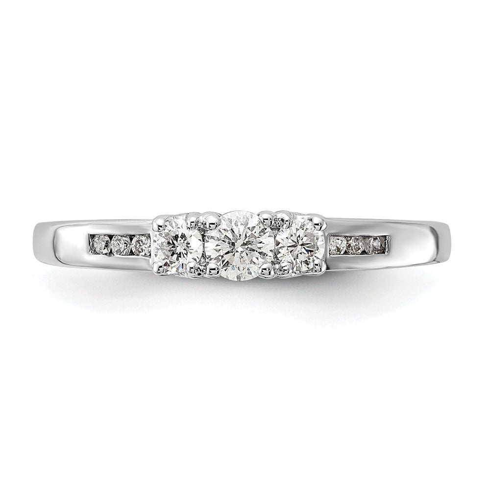 14k White Gold Diamond Ring