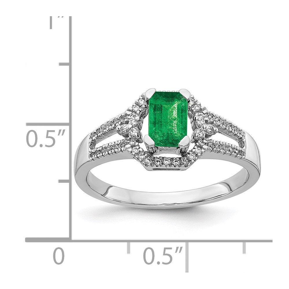 14k White Gold Diamond and Emerald Ring