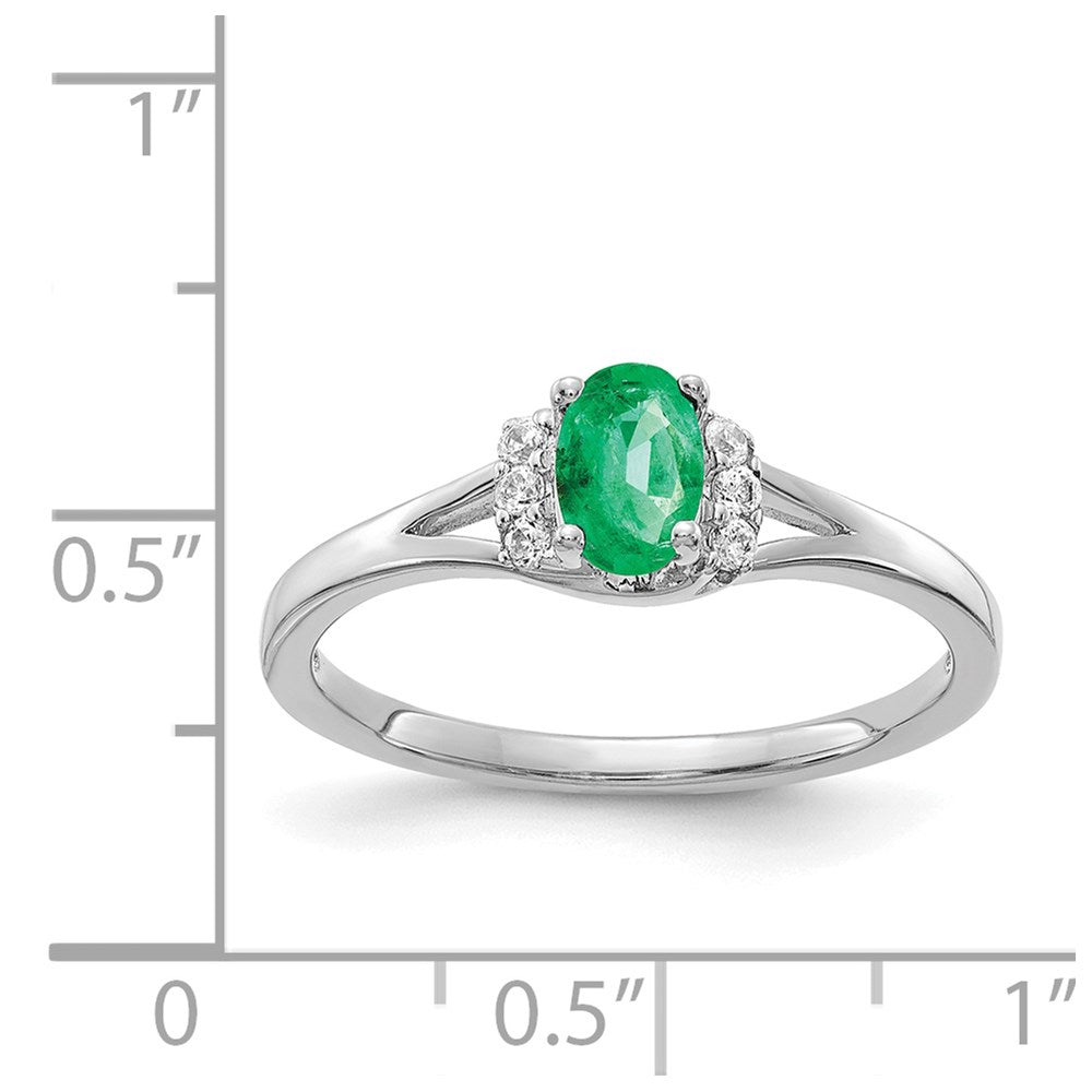 14k White Gold Diamond and Oval Emerald Ring