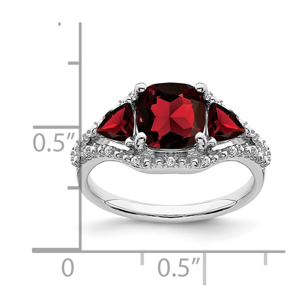 14k White Gold Garnet and Diamond Ring