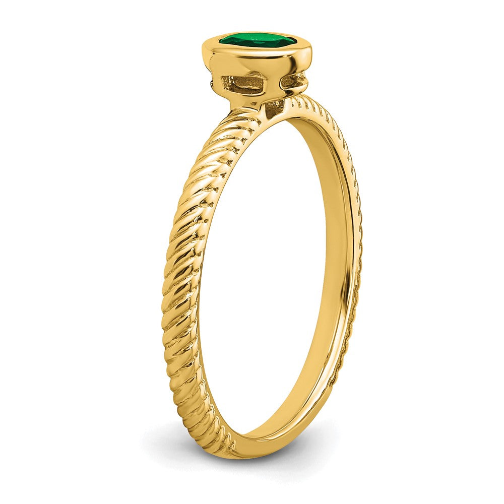 14k Oval Bezel Emerald Ring
