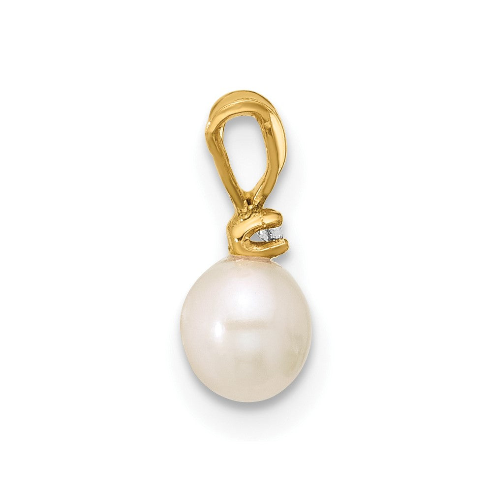 14K Madi K 4-5mm White Near Round Freshwater Cultured Pearl CZ Pendant