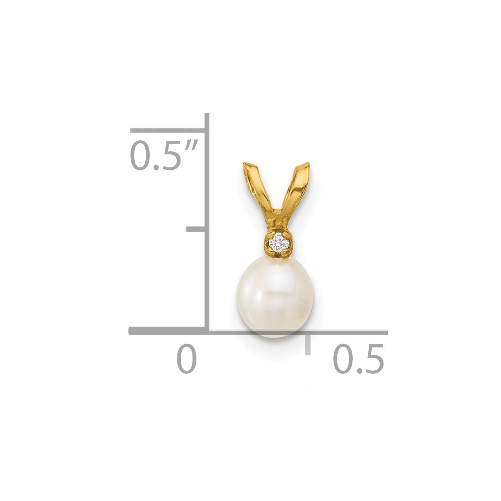 14K Madi K 4-5mm White Near Round Freshwater Cultured Pearl CZ Pendant