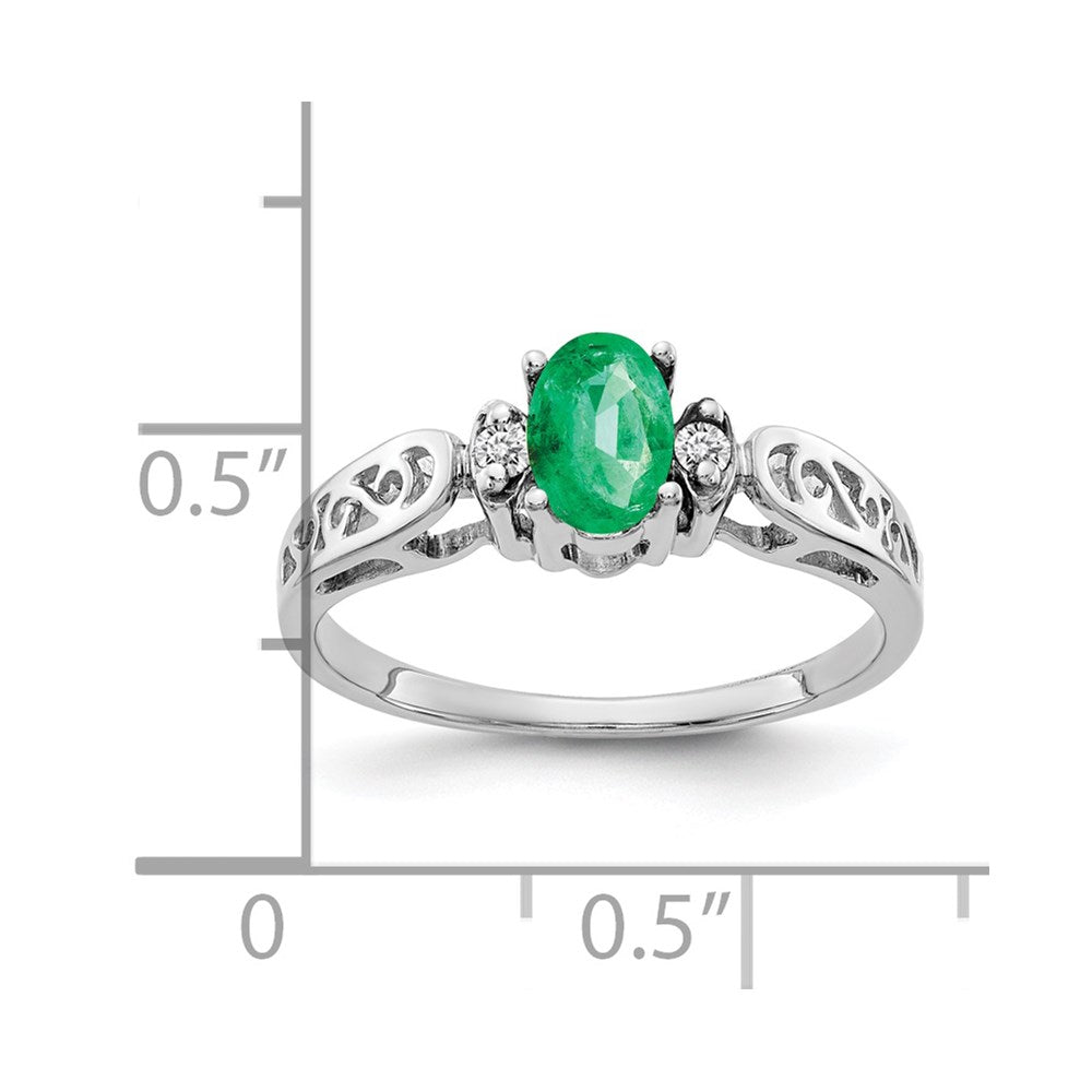 14k White Gold 6x4mm Oval Emerald AAA Diamond ring