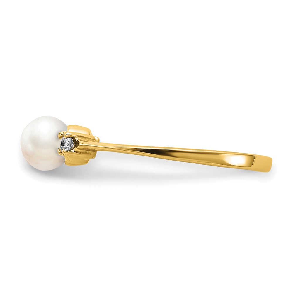 14k 5mm FW Cultured Pearl AAA Diamond ring