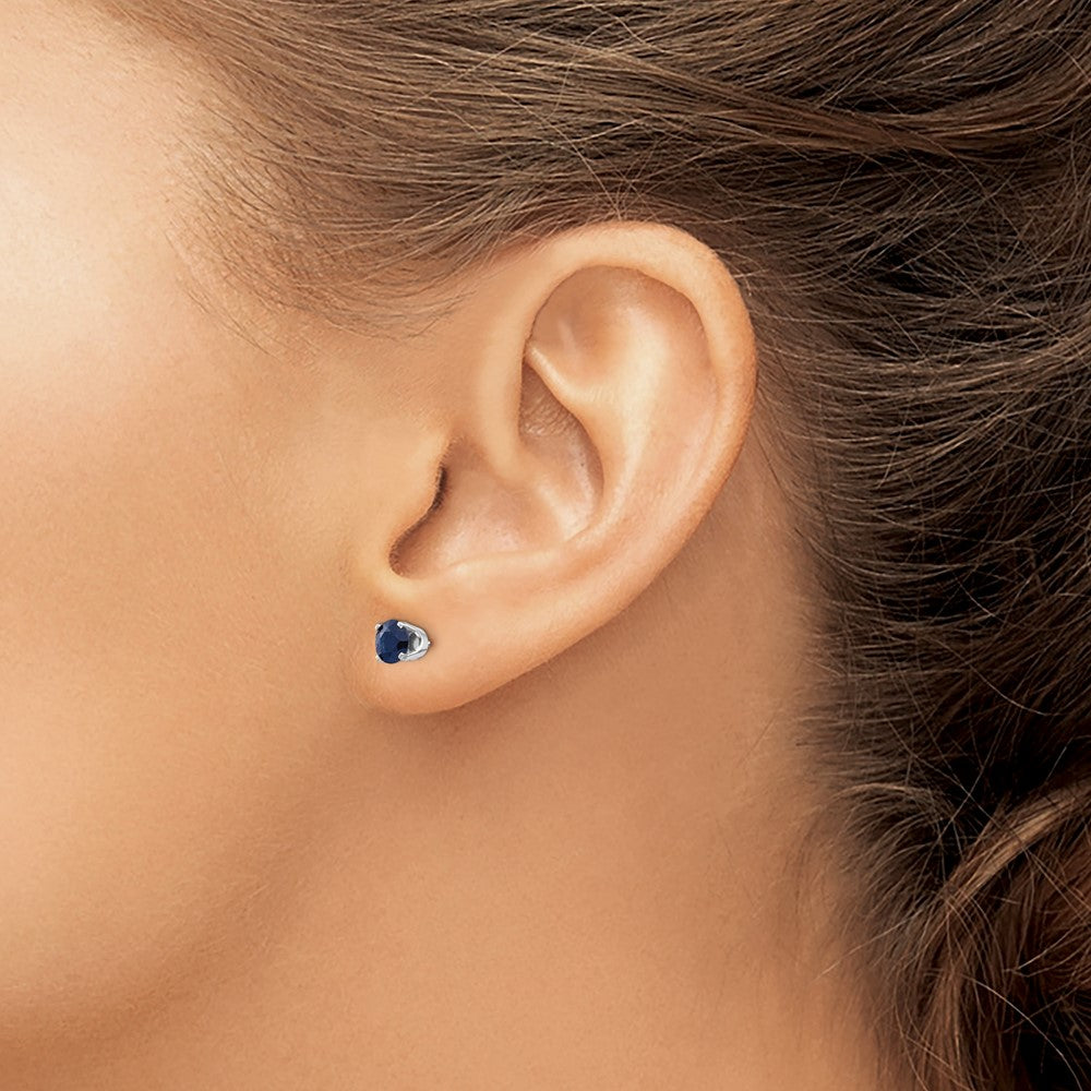 14k White Gold 5mm Natural Sapphire Stud Earrings