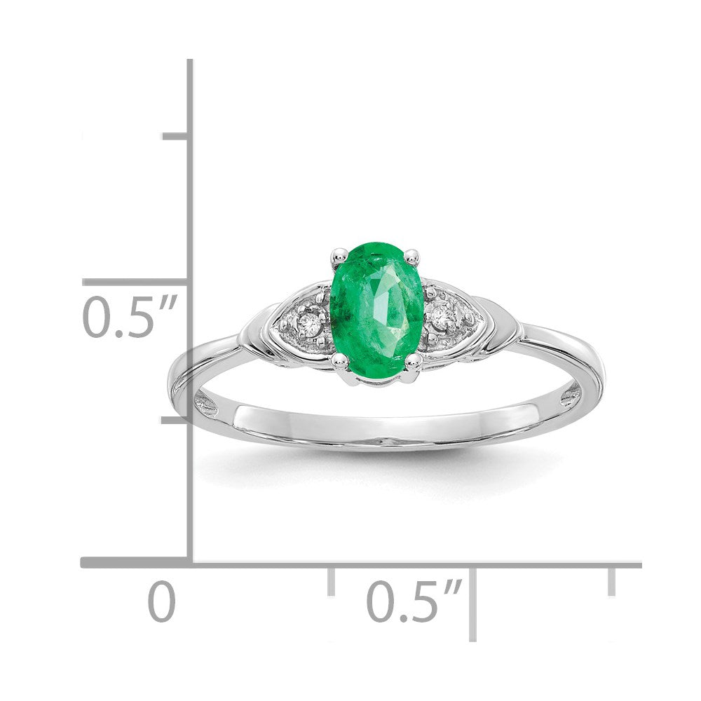 14k White Gold Emerald and Diamond Ring