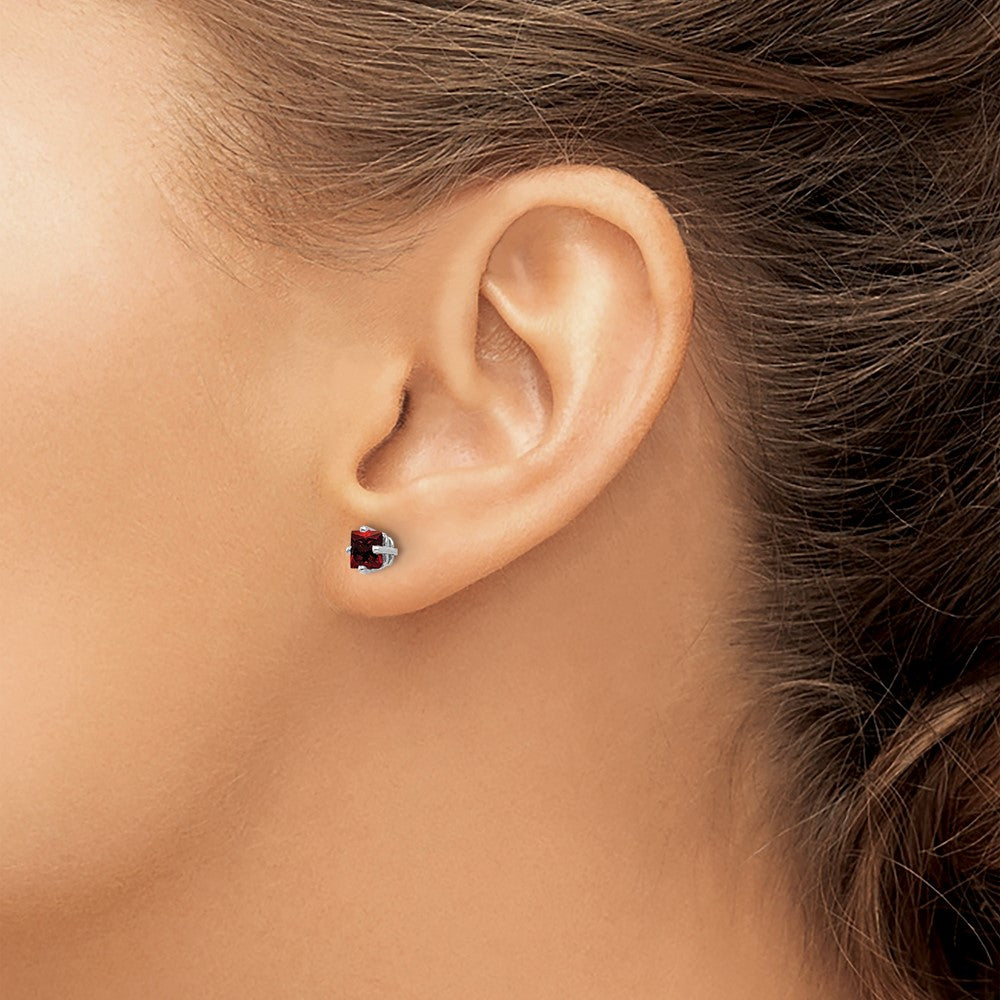 14k White Gold 4mm Princess Cut Garnet Earrings