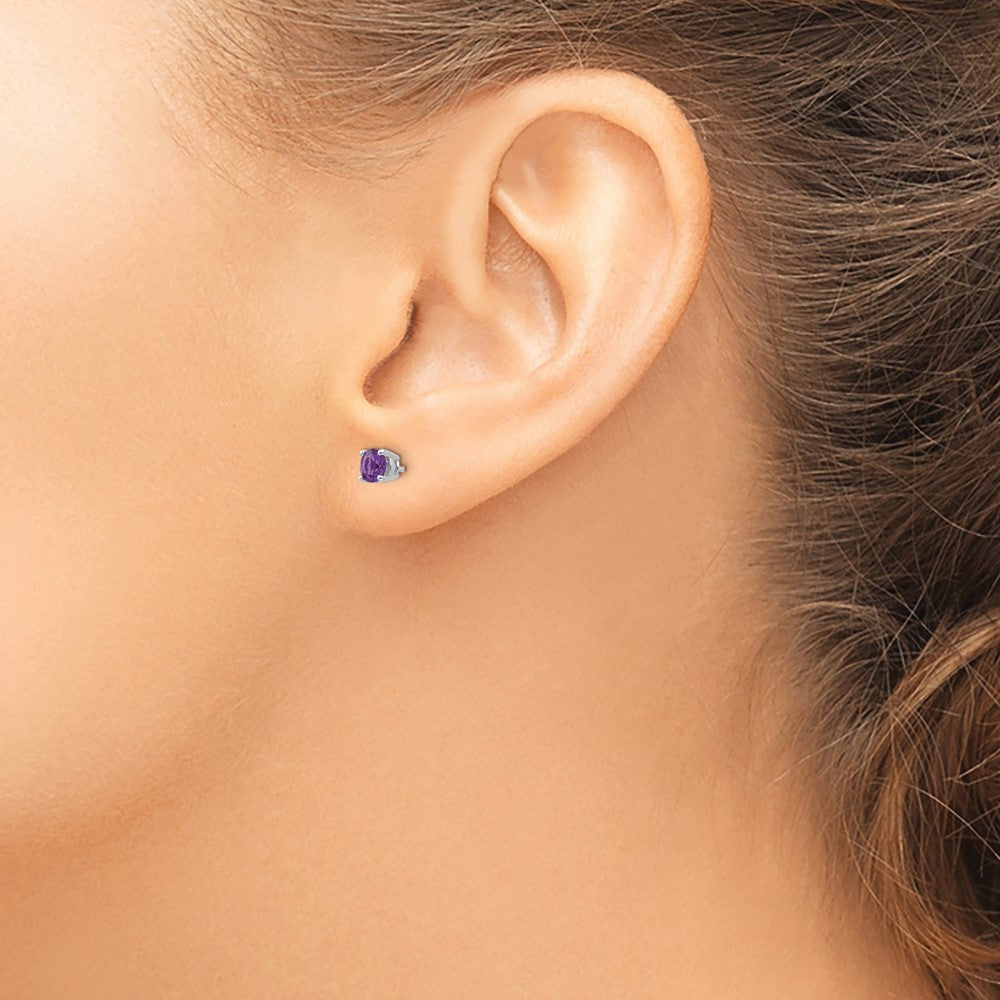 14k White Gold 4mm Amethyst Earrings