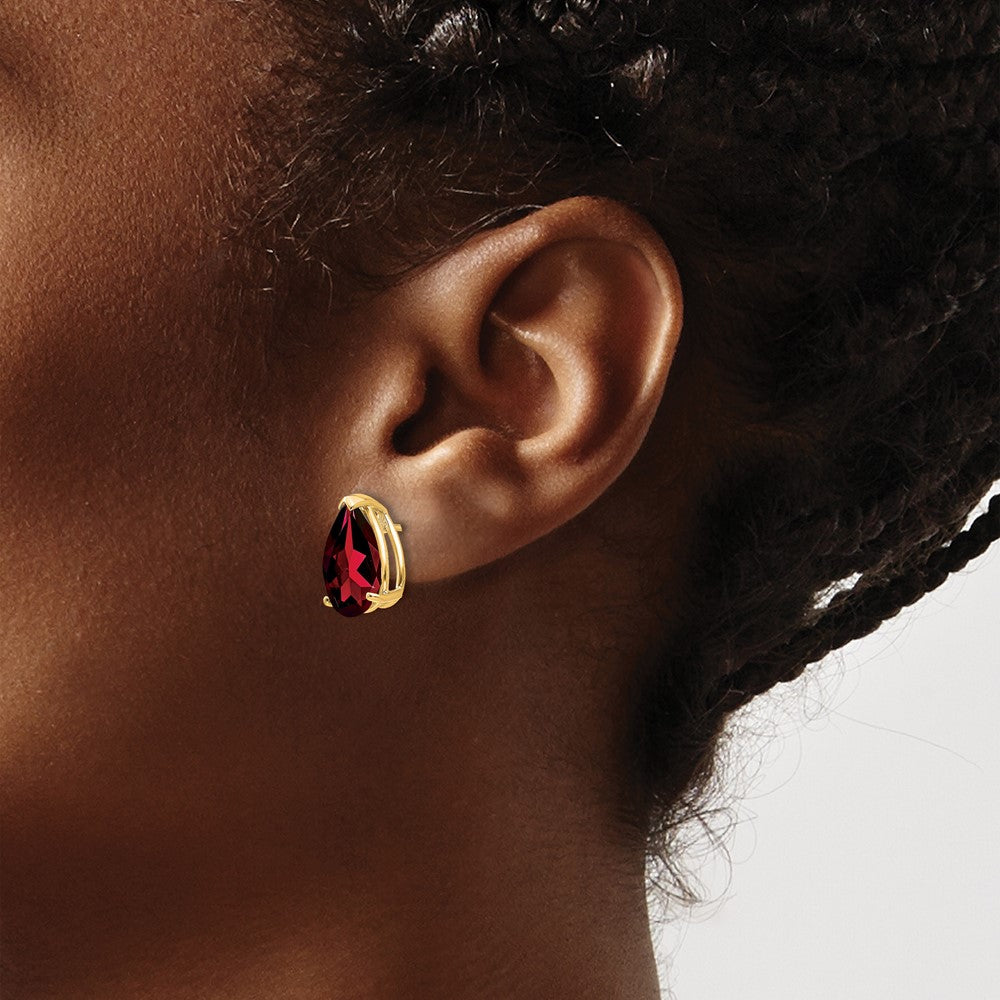 14k Garnet Pear Stud Earrings