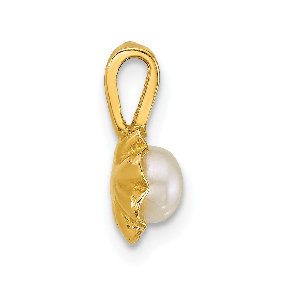 14k Polished 4-5mm Button FW Cultured Pearl Flower Pendant