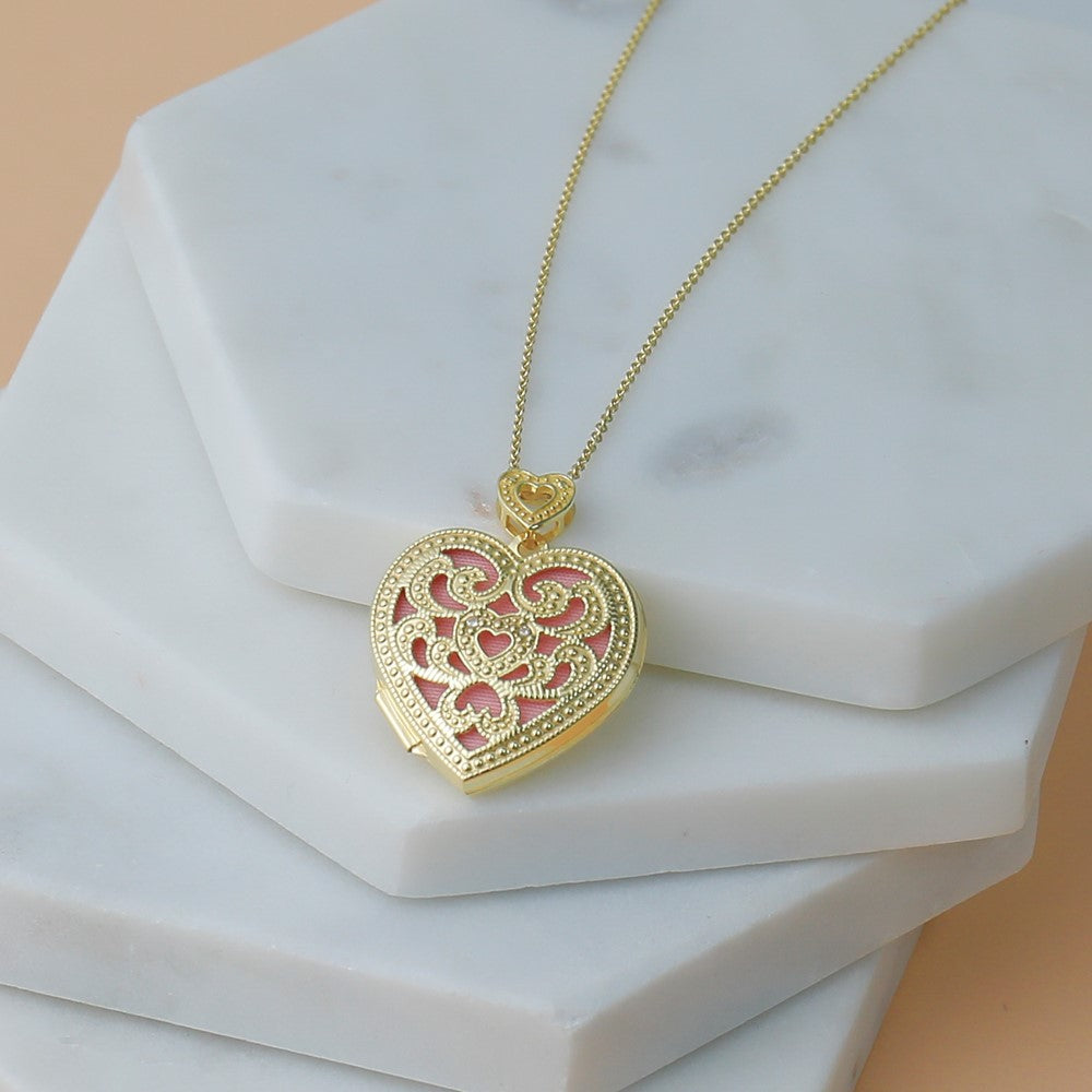 14ky 24mm w/ Diamond Vintage Heart Locket