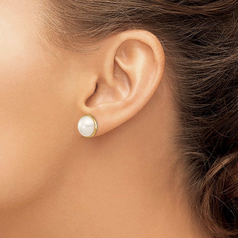 14k 9-10mm White Saltwater Cultured Mabe Pearl Post Earrings