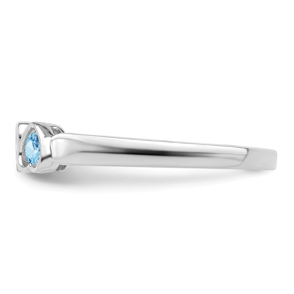 14k White Gold Synthetic Family Jewelry Ring
