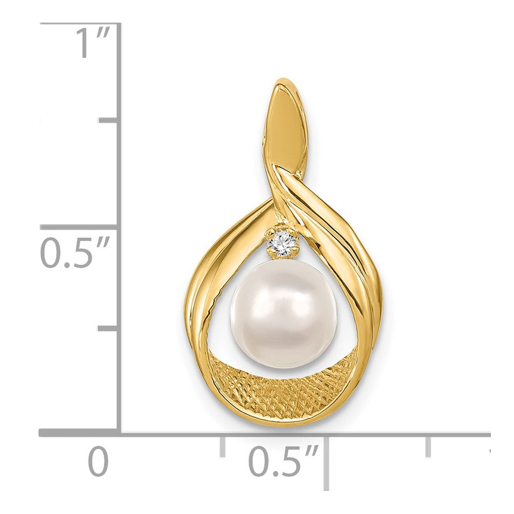 14k 7-8mm White Round Freshwater Cultured Pearl A Diamond Pendant