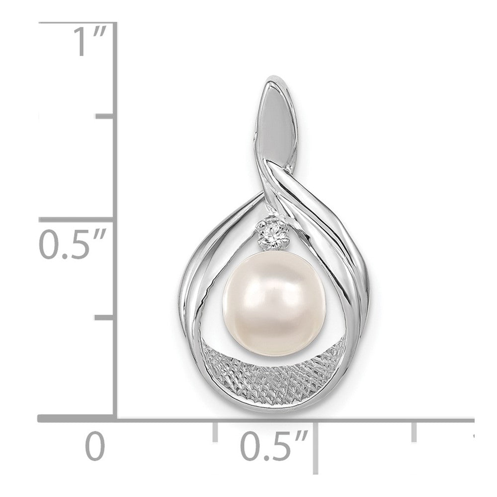 14k White Gold 7-8mm White Round Freshwater Cultured Pearl AA Diamond Penda