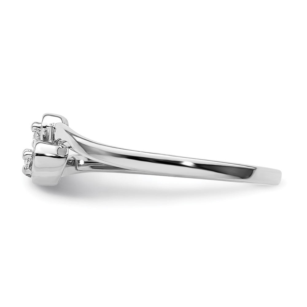 14k White Gold VS Diamond heart ring