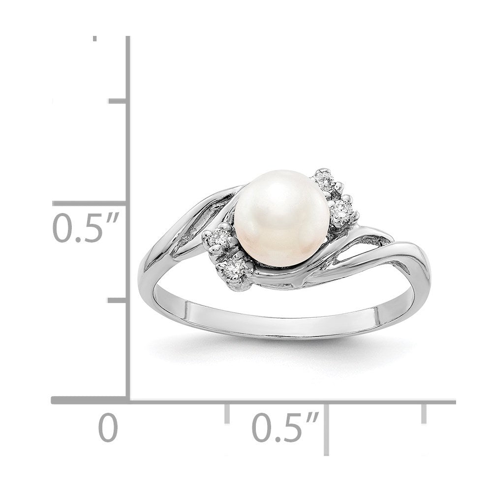 14k White Gold 6mm FW Cultured Pearl AAA Diamond ring