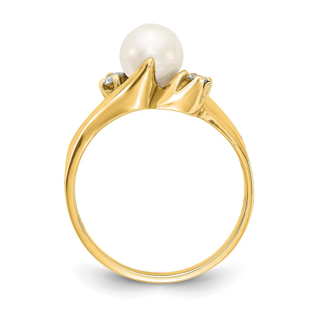 14k 6mm FW Cultured Pearl A Diamond ring
