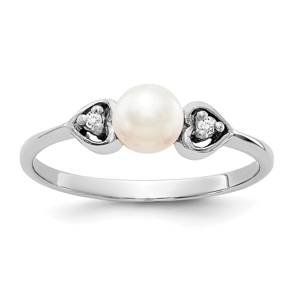 14k White Gold 4.5mm FW Cultured Pearl AAA Diamond ring