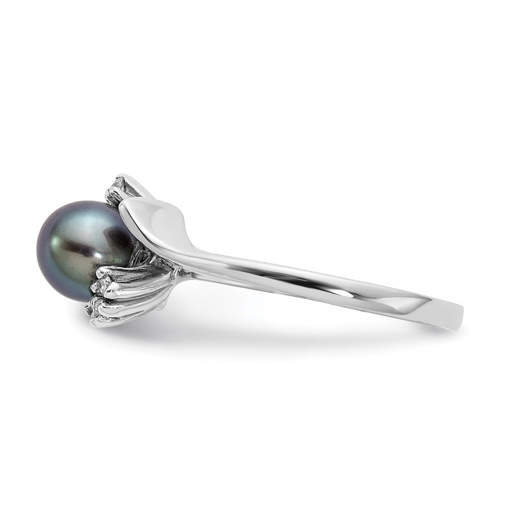 14k White Gold 6mm Black FW Cultured Pearl AA Diamond ring