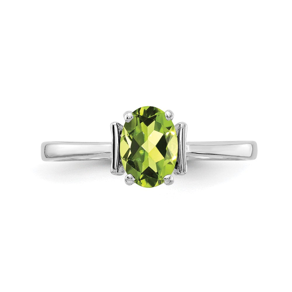 14k White Gold 7x5mm Oval Peridot ring