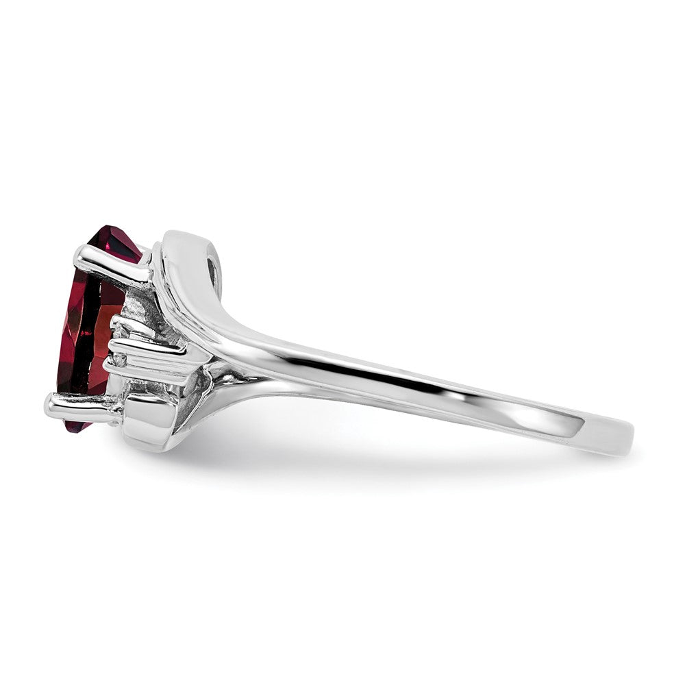 14k White Gold 8x6mm Oval Garnet AAA Diamond ring