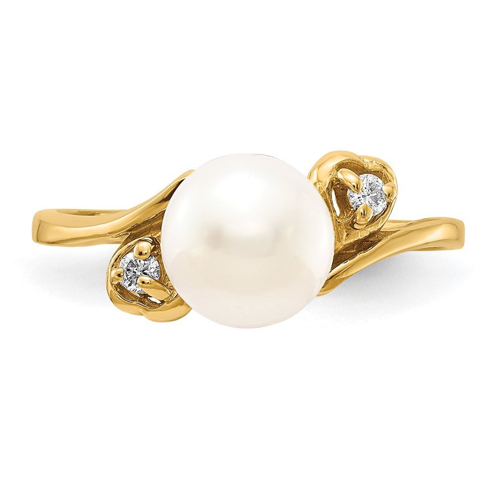 14k Gold 7mm FW Cultured Pearl A Diamond ring
