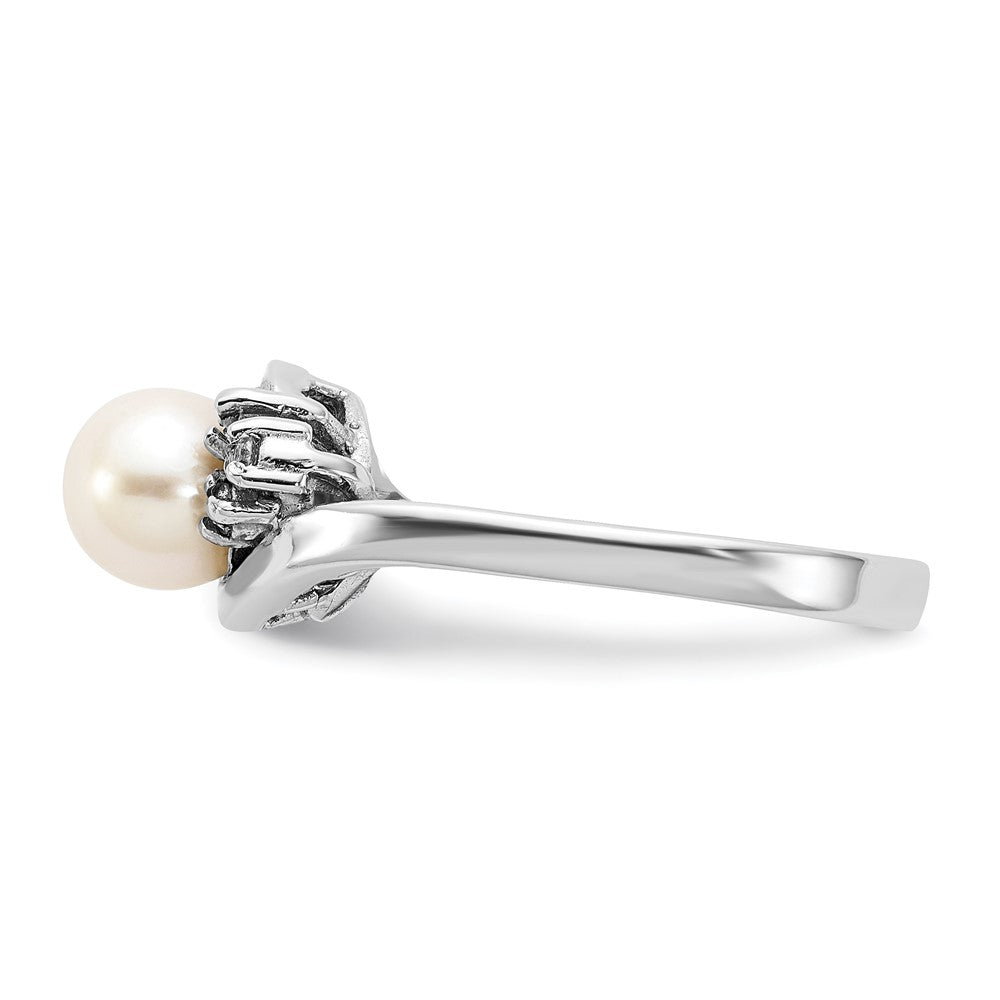 14k White Gold 6mm FW Cultured Pearl AAA Diamond Ring