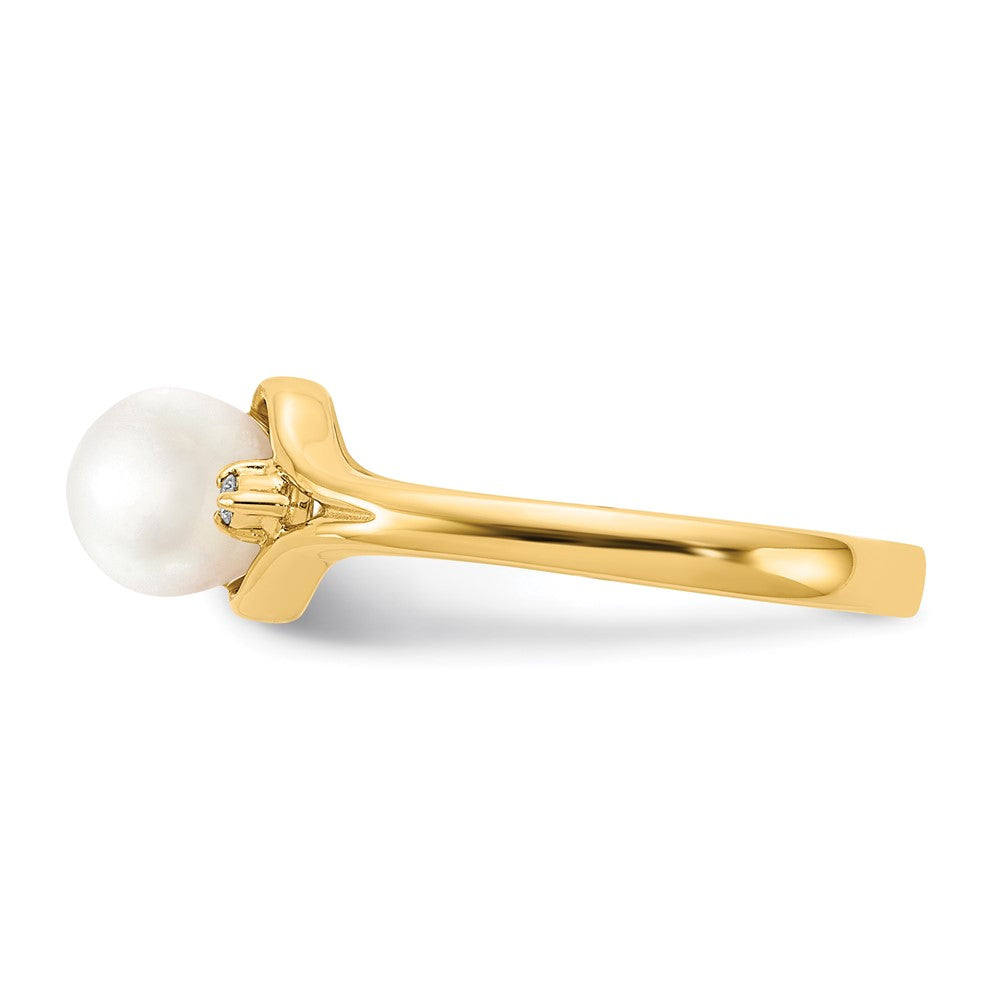 14k 6mm FW Cultured Pearl VS Diamond ring