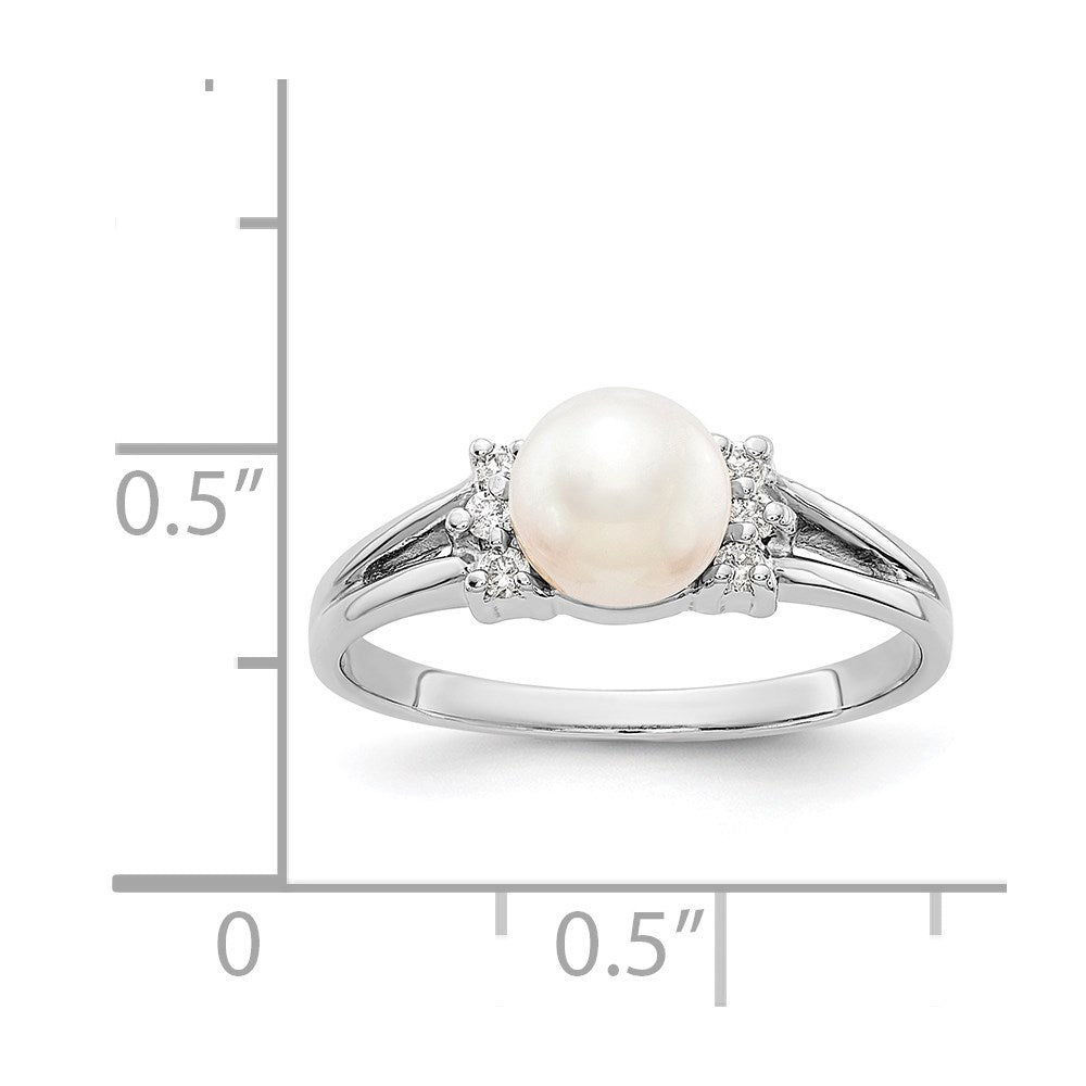 14k White Gold 6mm FW Cultured Pearl AAA Diamond ring