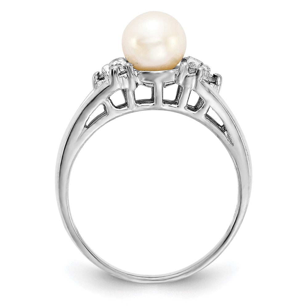 14k White Gold 6mm FW Cultured Pearl A Diamond ring