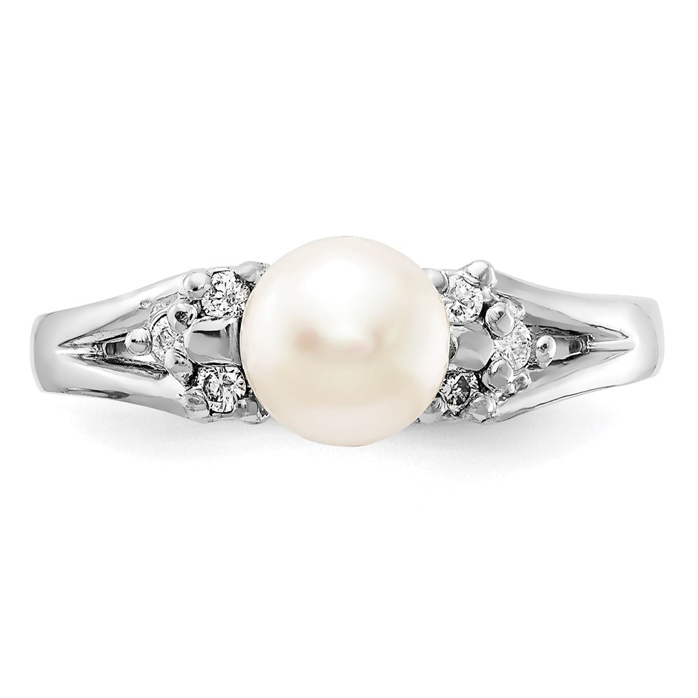 14k White Gold 6mm FW Cultured Pearl AAA Diamond ring