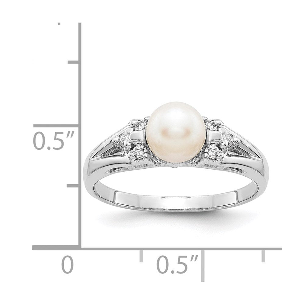 14k White Gold 6mm FW Cultured Pearl AAA Diamond ring