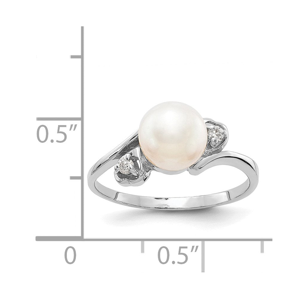 14k White Gold 7mm FW Cultured Pearl A Diamond ring