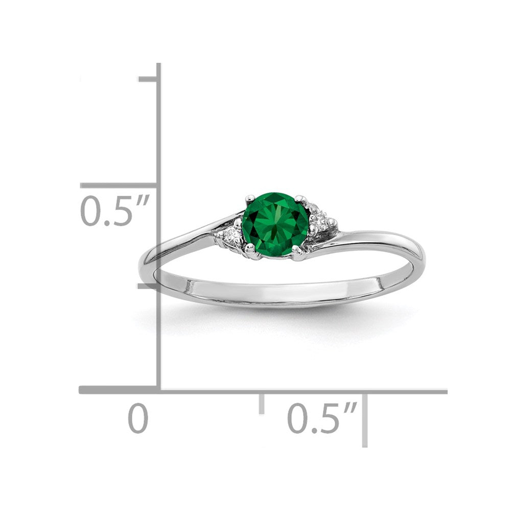 14k White Gold 4mm Mount St. Helens AA Diamond ring